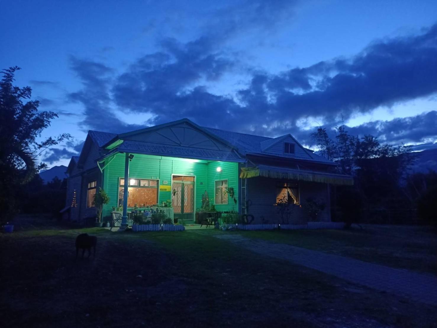 十畝田山莊會館 Hotel Chishang Exterior photo
